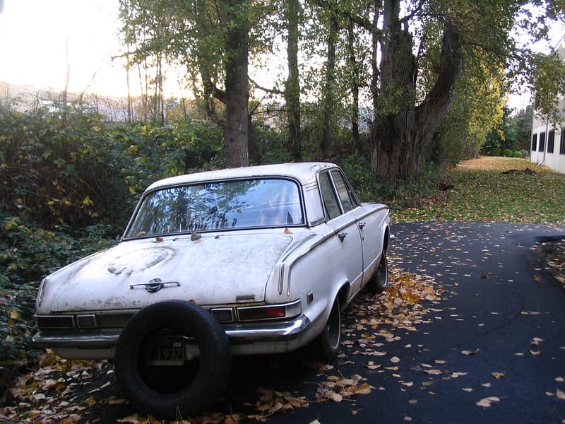 Run-down car near Marymoor Park 1