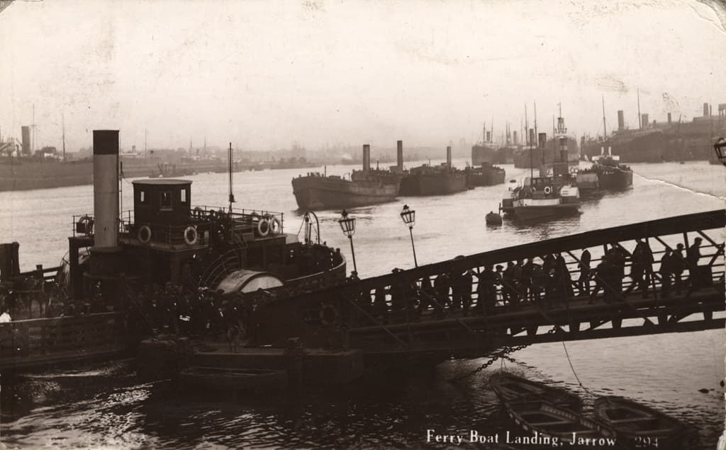 011538:Jarrow Ferry Boat Landing1937