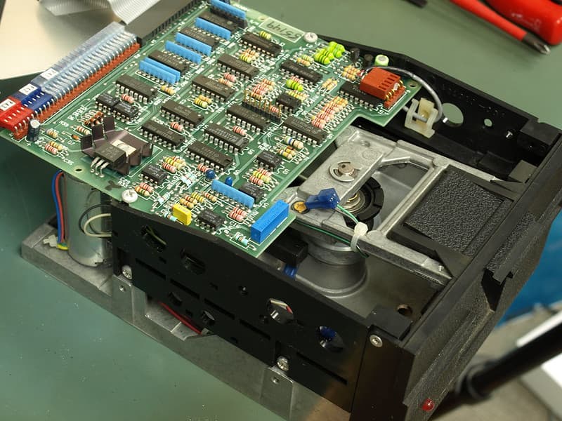 Osborne 1 Computer Teardown