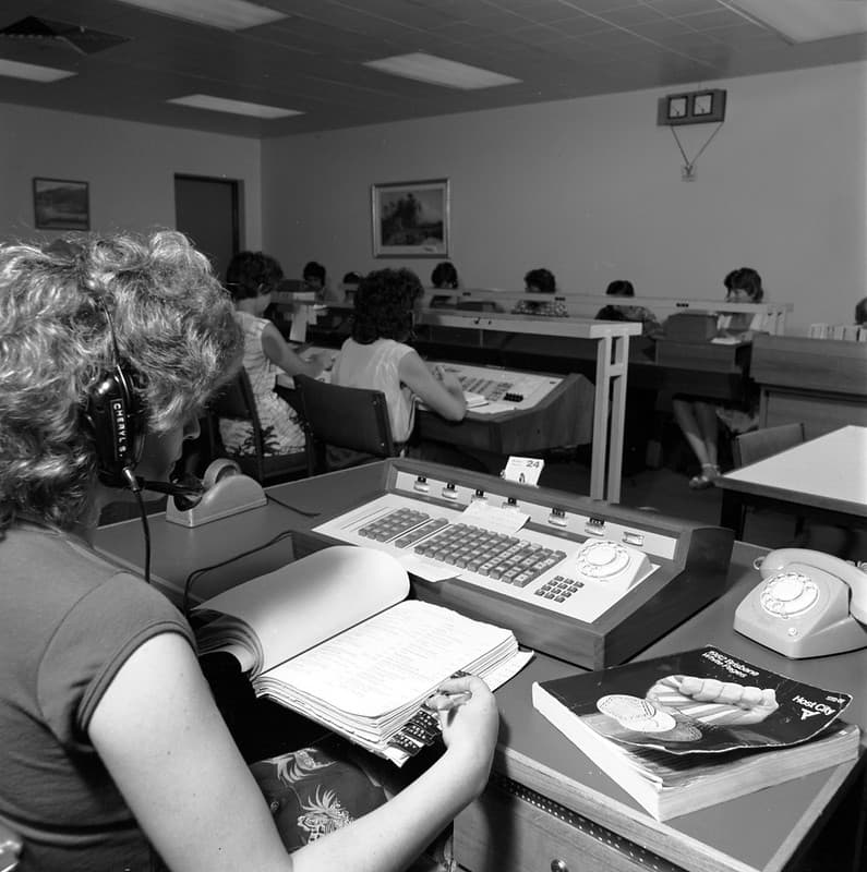 Queensland Government switchboard, Brisbane, 24 January 1982