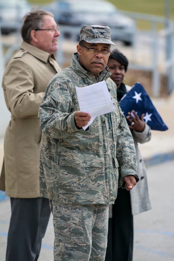 Army Reserve troops retire flag at Argonne National Laboratory