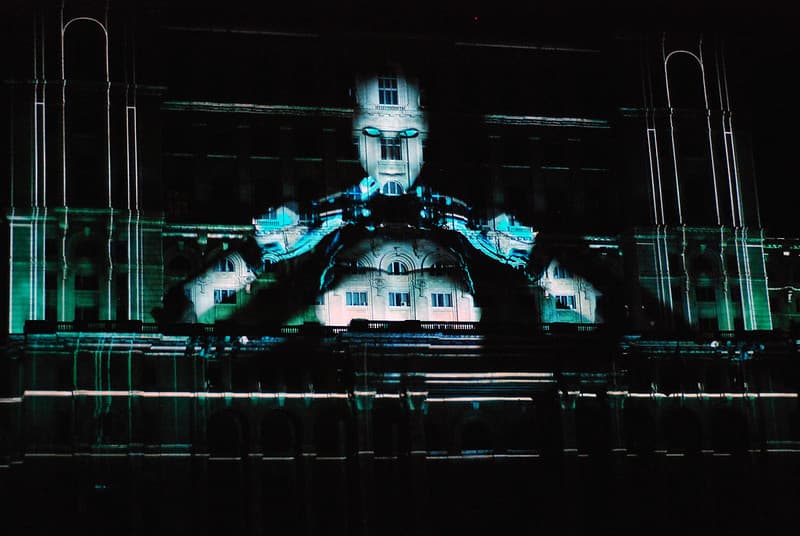3D Video Mapping Projection of a Robot on Buildings