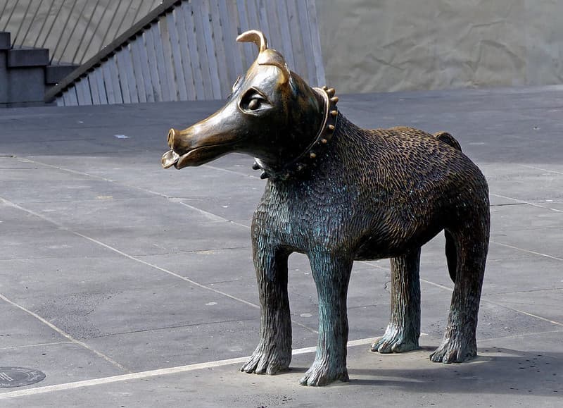 Larry La Trobe. Bronze Dog.