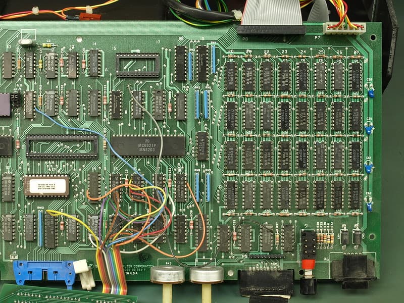Osborne 1 Computer Teardown