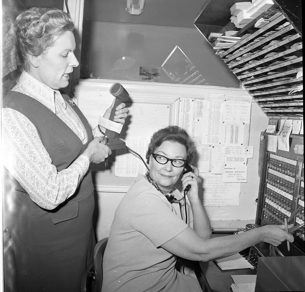 1973-01-18 Switchboard-02