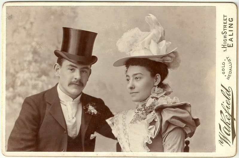 Cabinetcard, couple, ealing