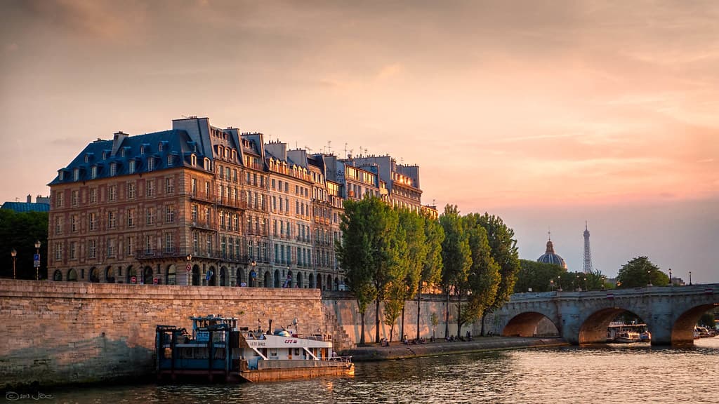 Sunset on the Seine