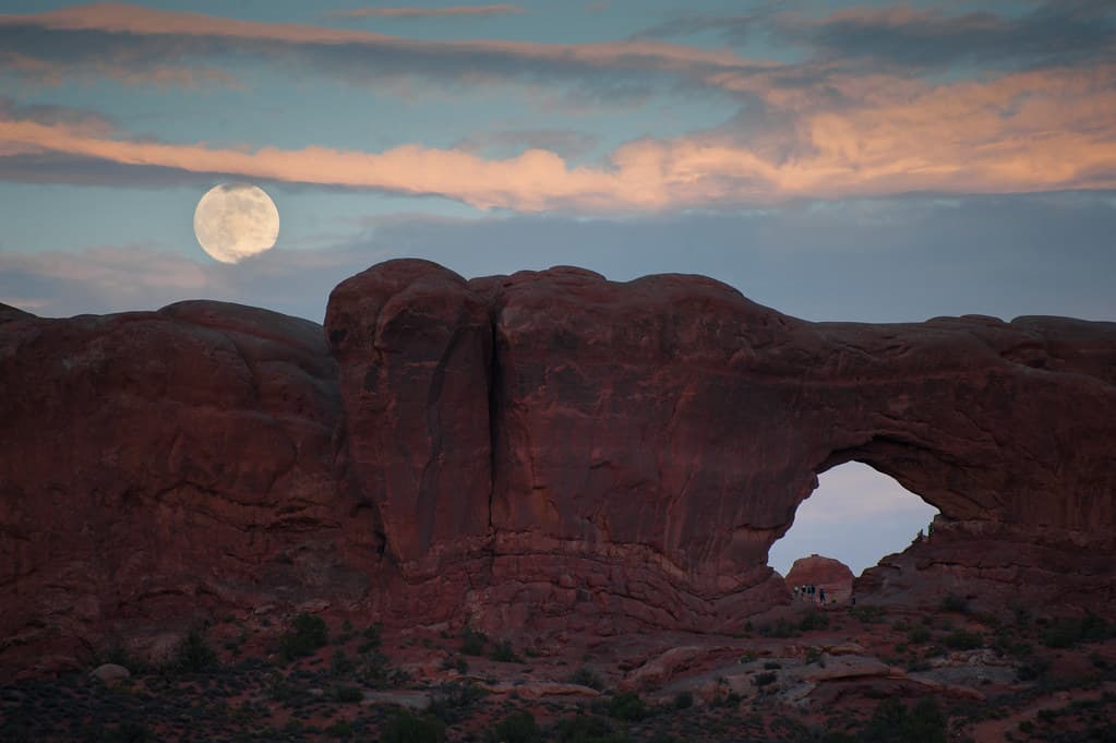 Waxing moon, North Window