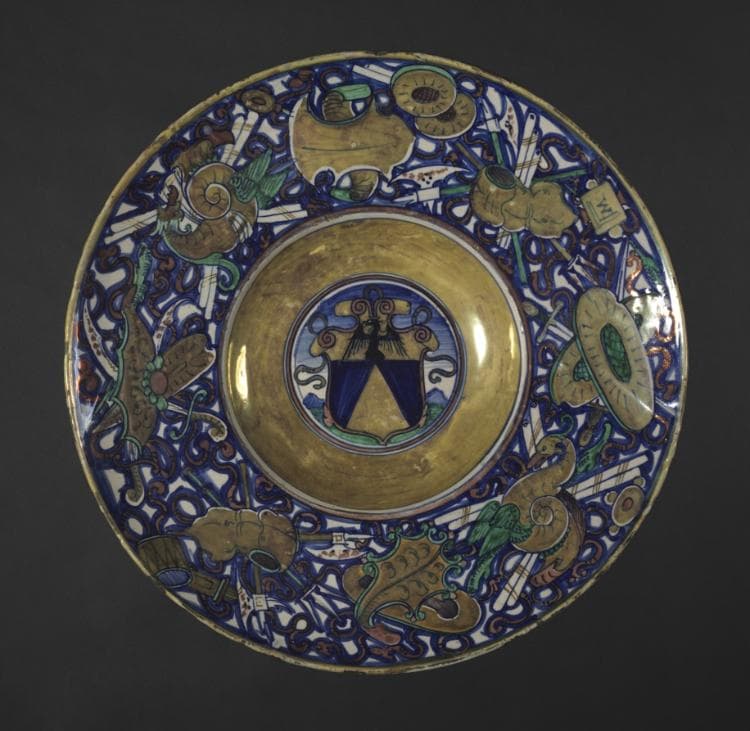 Charger with Arms of the Vigeri Family