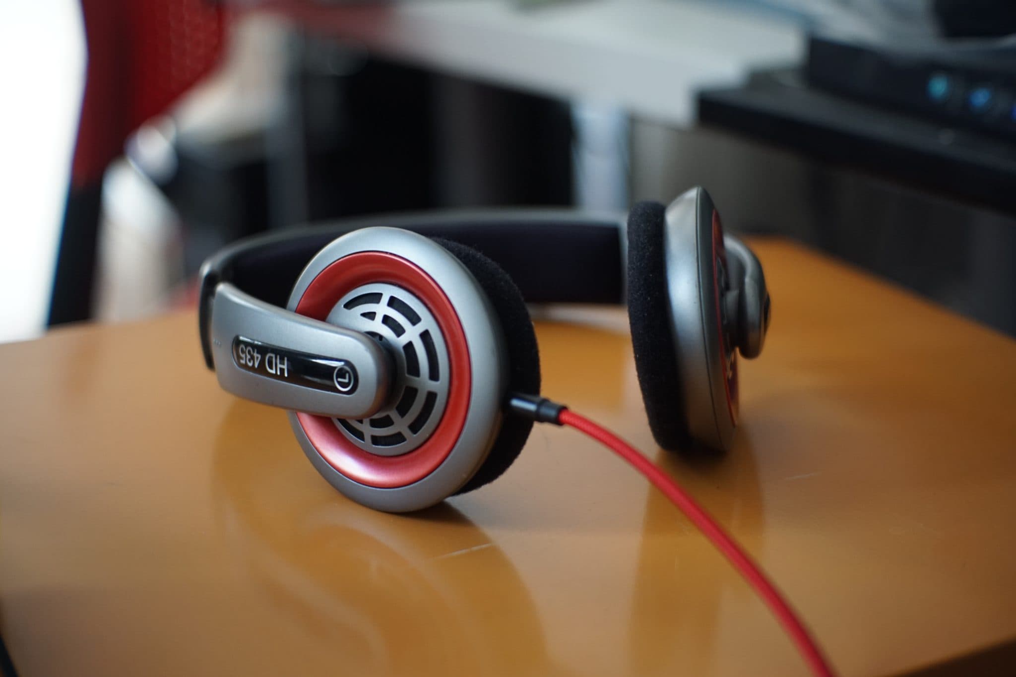 Headphone, red